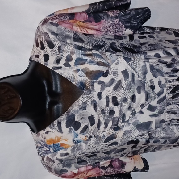 SIMPLY ASTER by Firmiana, tan, black, pink - Picture 2 of 7